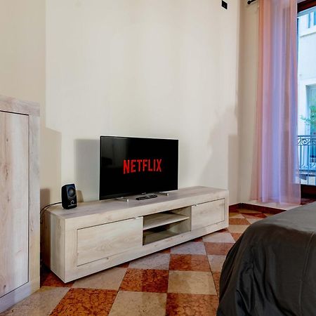 -Near Arena & Giuletta- Pet Friendly Mazzini Palace Verona Ngoại thất bức ảnh