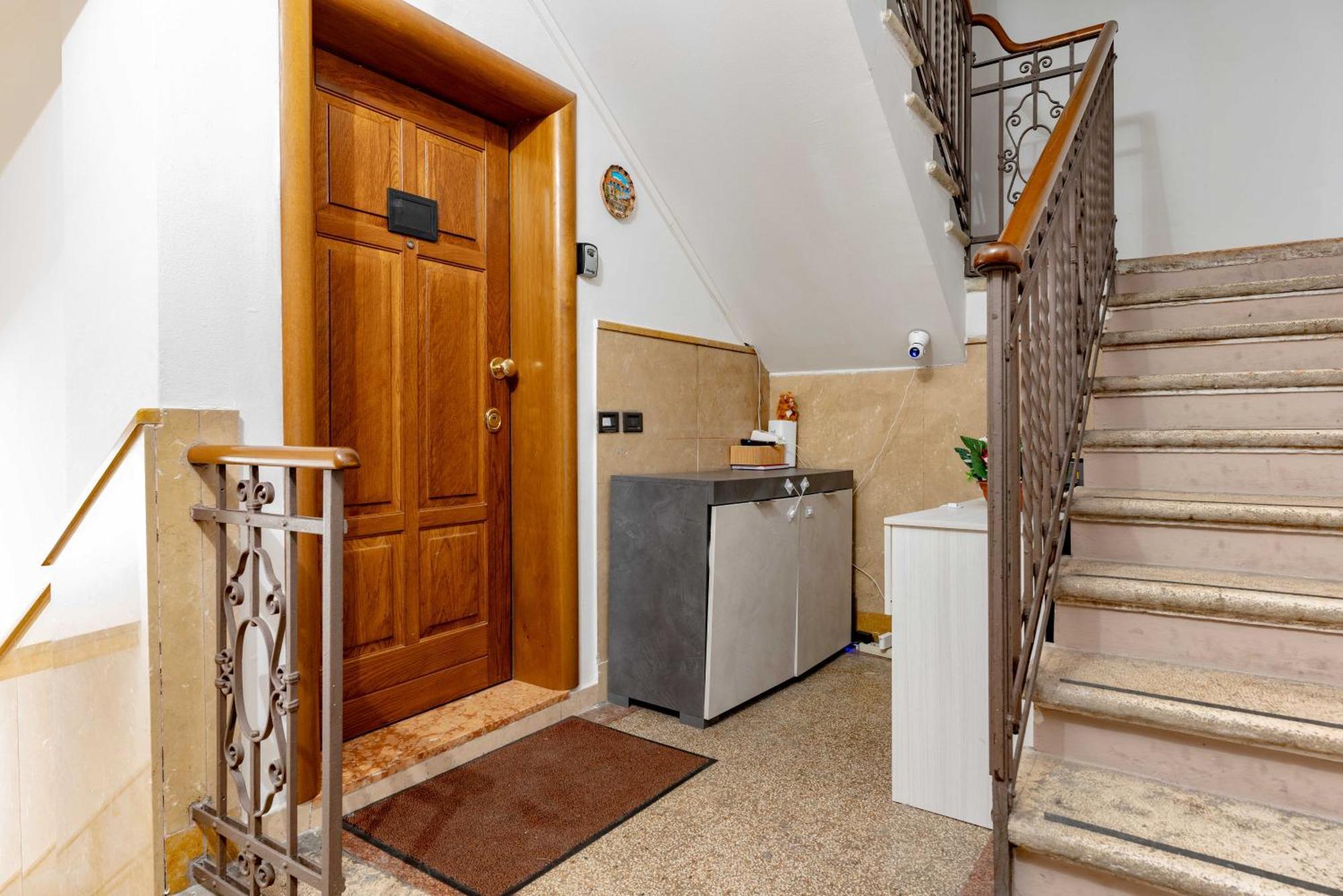 -Near Arena & Giuletta- Pet Friendly Mazzini Palace Verona Ngoại thất bức ảnh