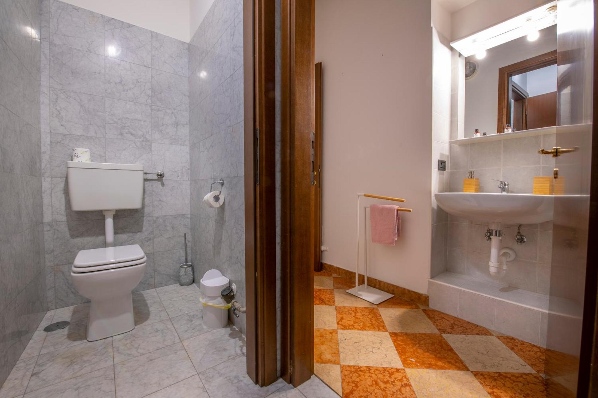 -Near Arena & Giuletta- Pet Friendly Mazzini Palace Verona Ngoại thất bức ảnh